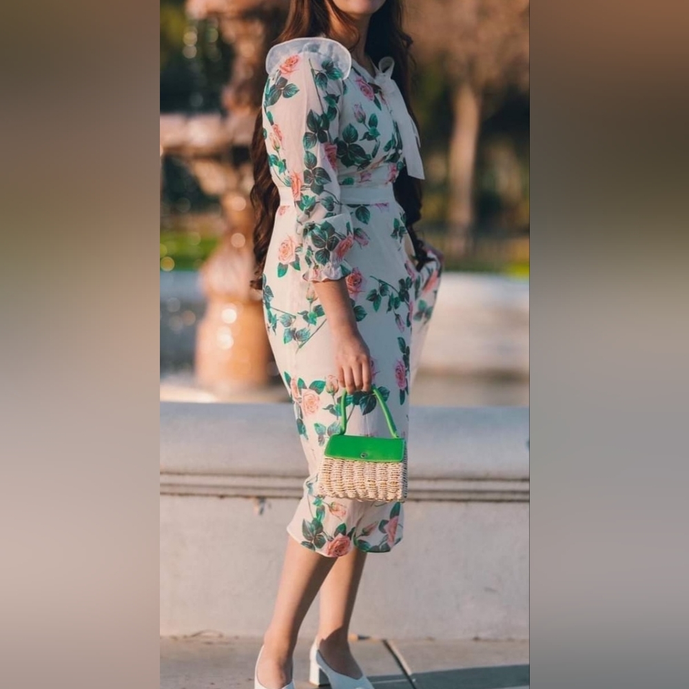 Faux button floral dress